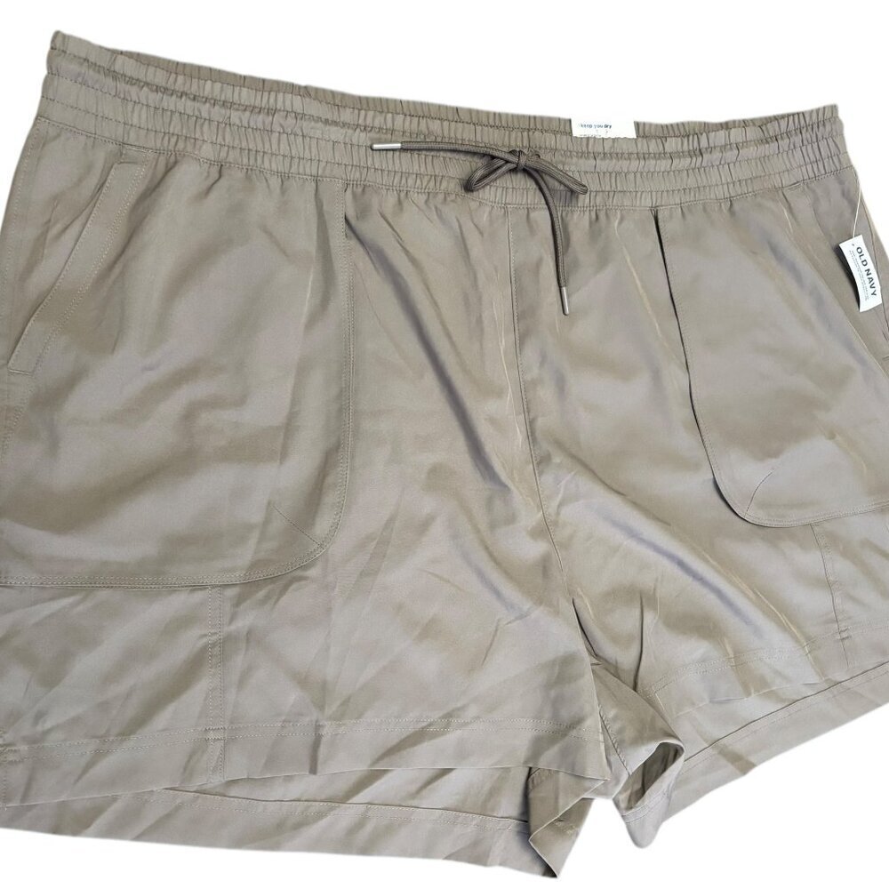 NWT Old Navy High Rise Shorts Womens Size 4X Stretch Tech Quick Dry New